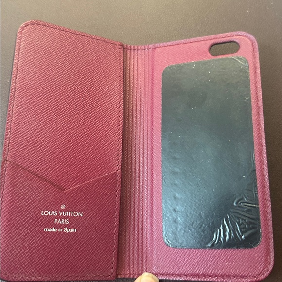 Louis Vuitton Textured deep red  Phone Case
See measurements to insure size. - Picture 6 of 11